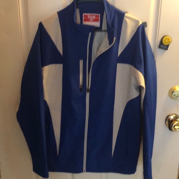 Jacket - Picture 1 of 4